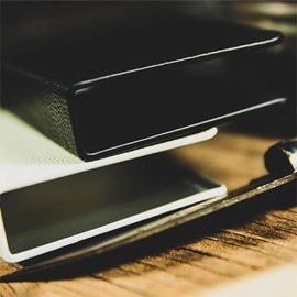 Litchi Grain Leather Clip (Black) by TCC 
