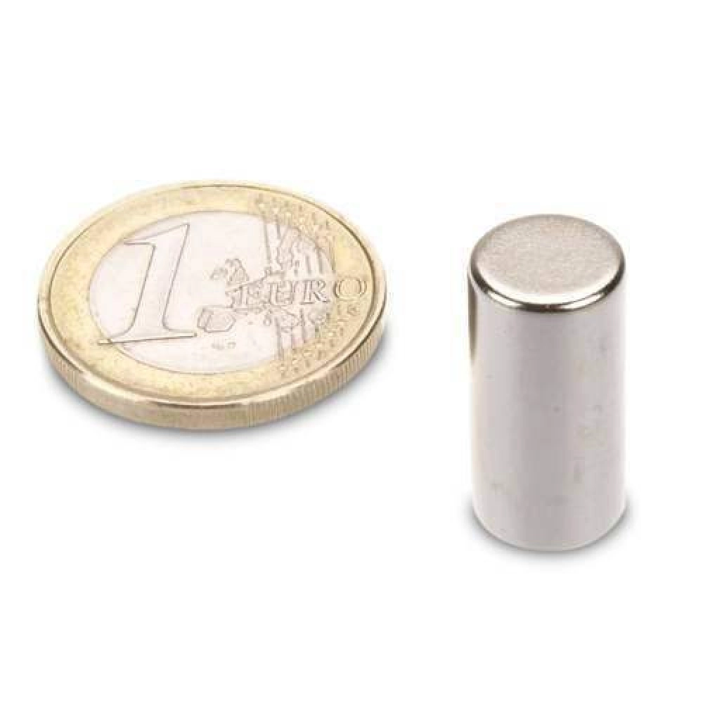 Ein Neodym Magnet - Zylinder 7x12 mm