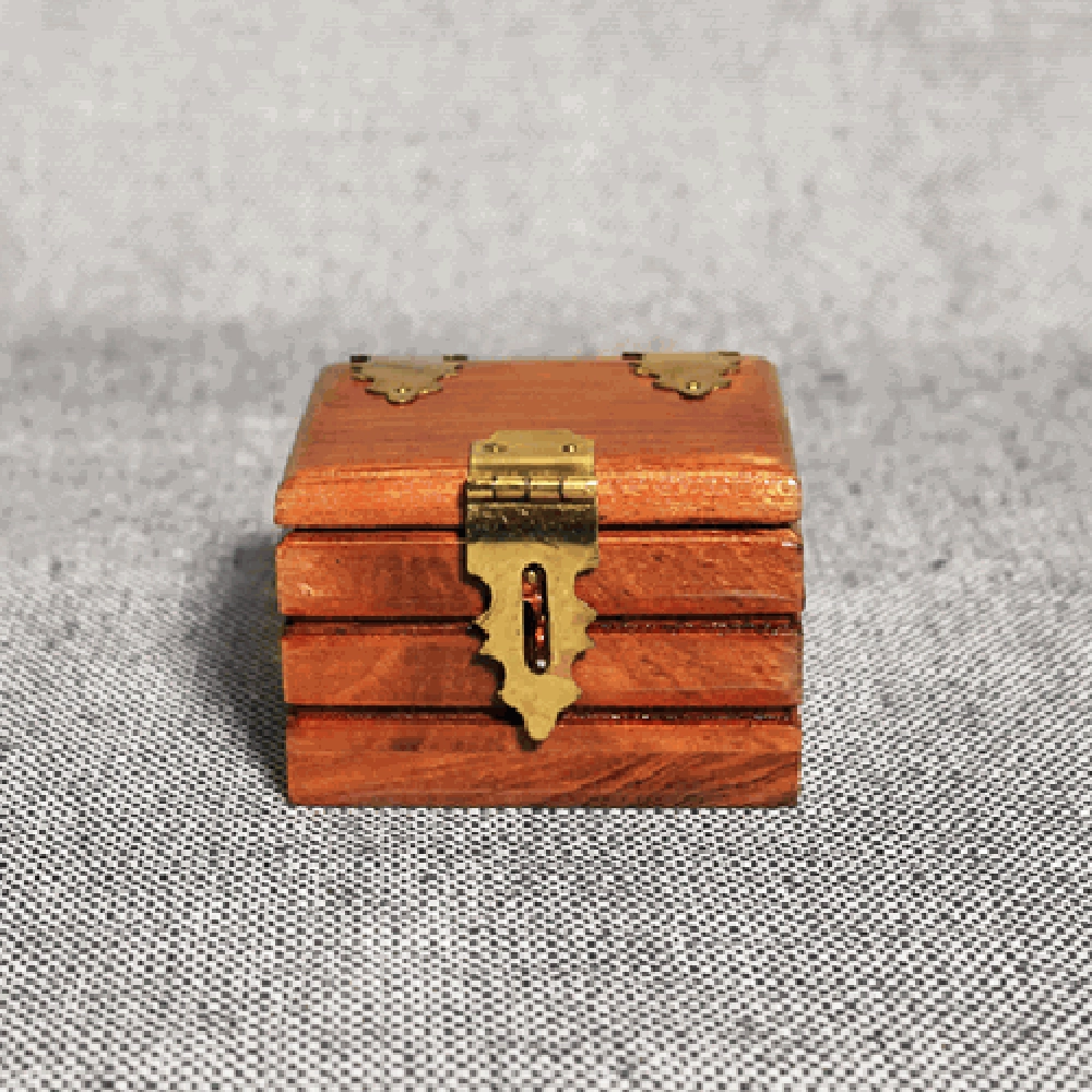 Quarter Go Box (Teak) by Mr. Magic