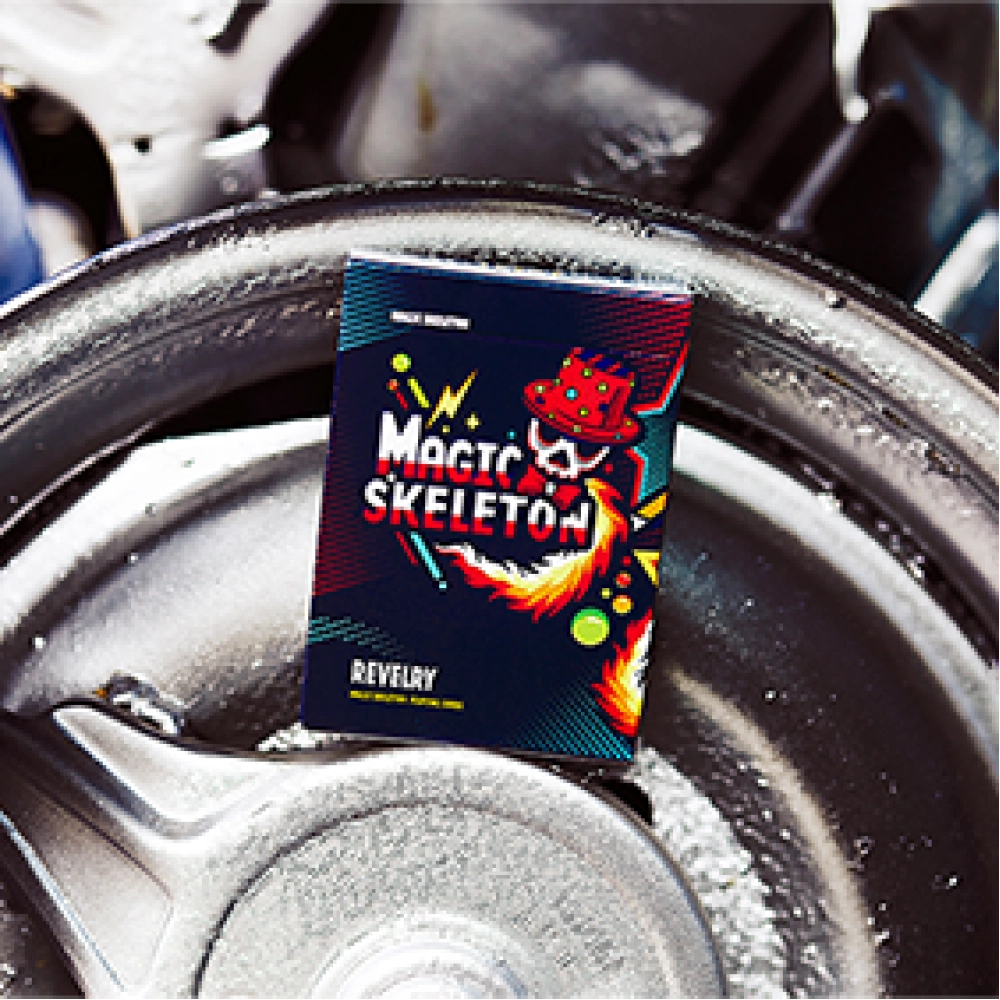 Spielkarten Magic Skeleton Playing Cards by Bocopo