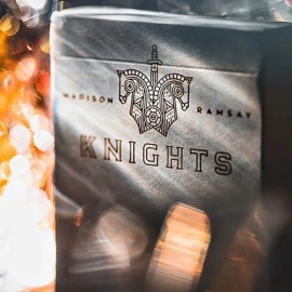 Spielkarten Knights V2 (White) Playing Cards by Madison and Ramsey - Ellusionist