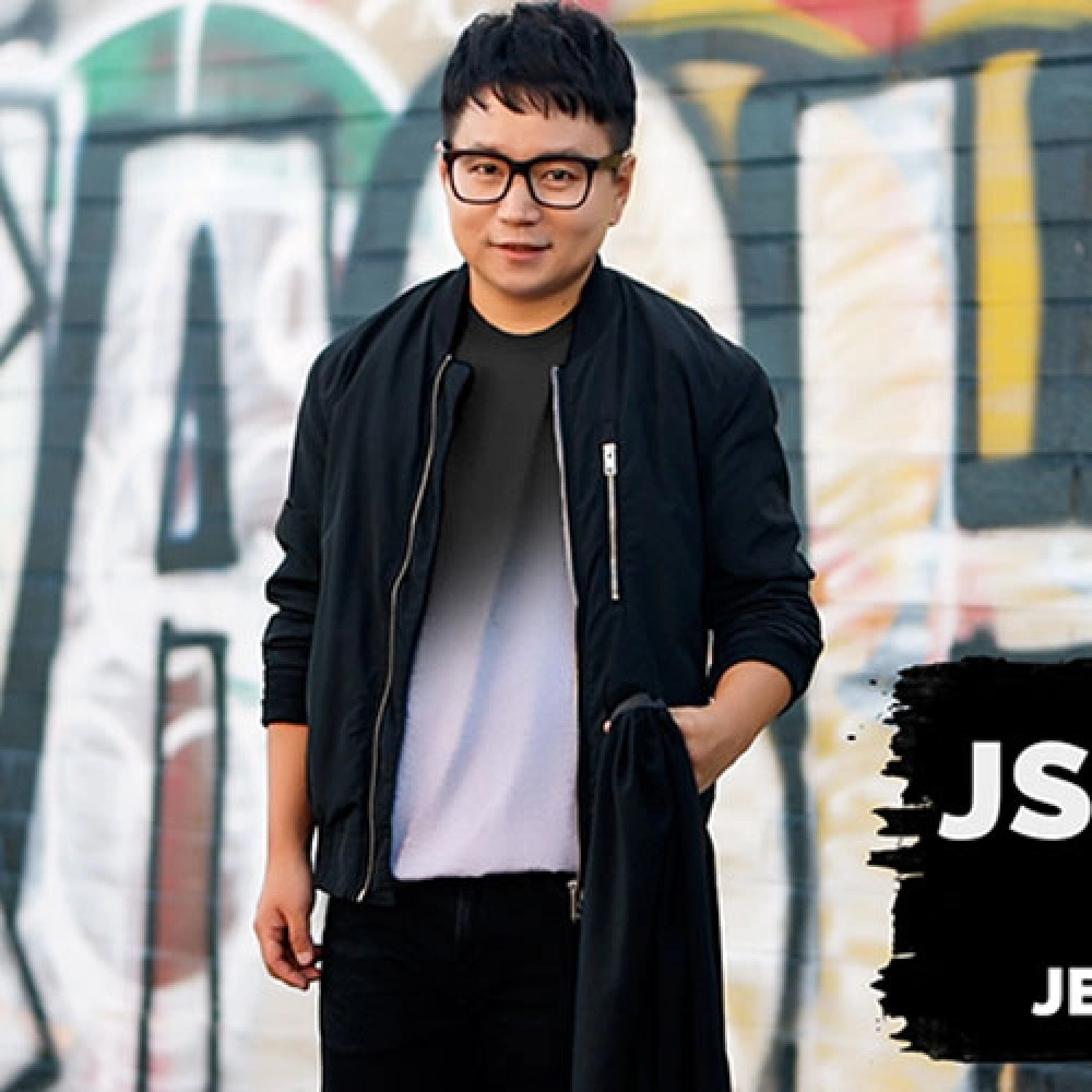 JSHIRT GRAY (Gimmicks and Online Instruction) by Jeki Yoo