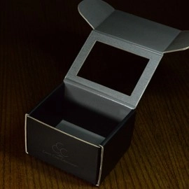 Carat XCHB Cardboard Half-Brick Box with Viewing Window