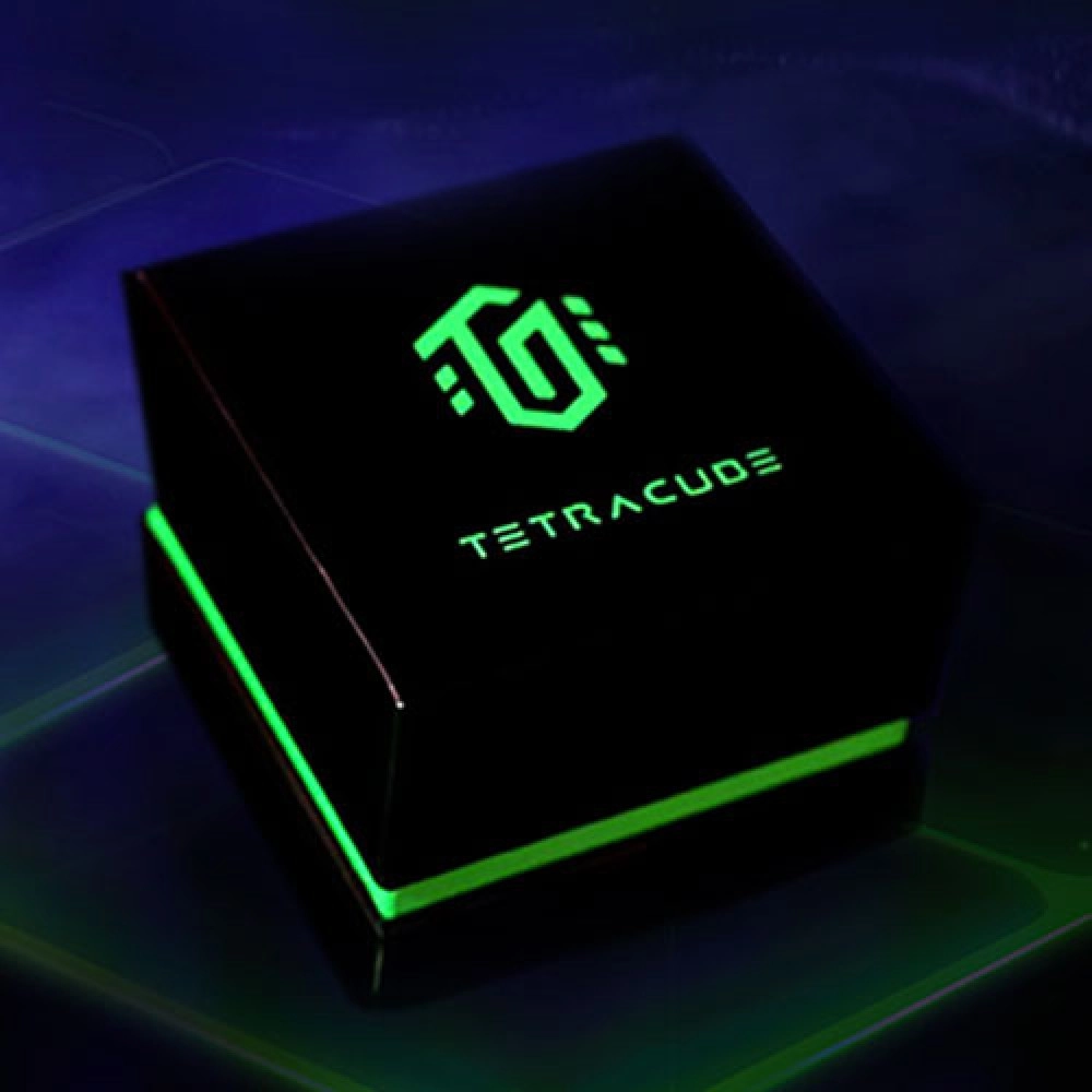 Tetracube by Maxim Durocher & Magic Dream