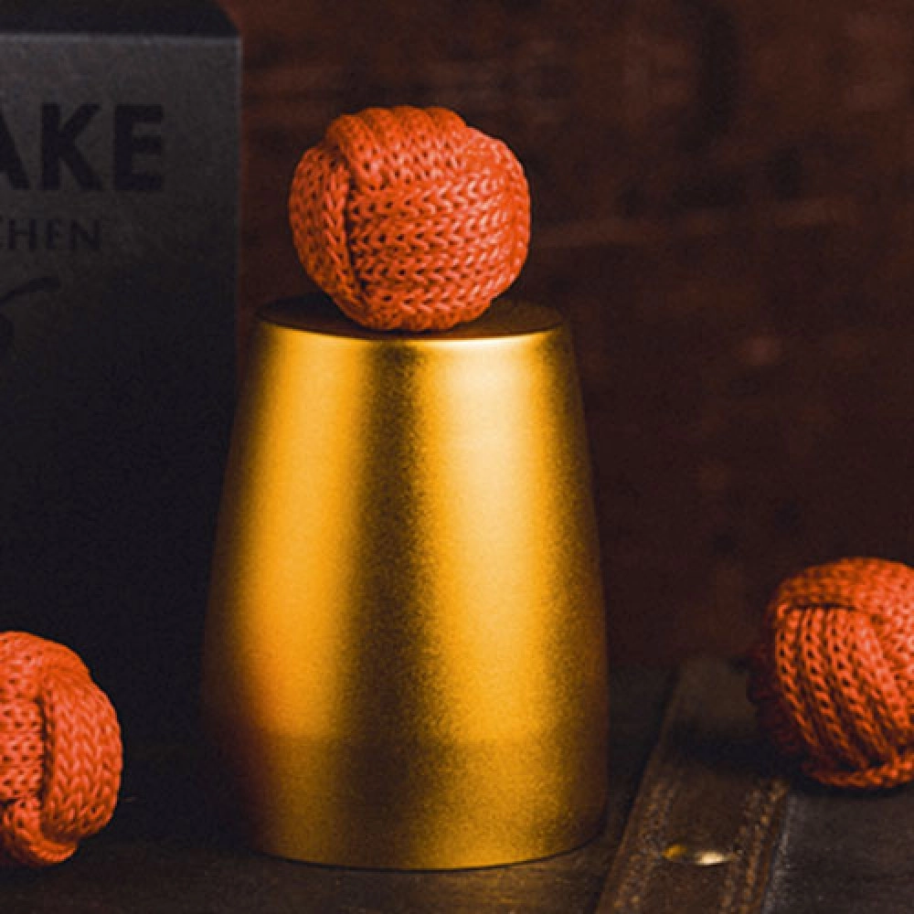 Cupcake 2.0 (Gold Metal) by Milo & Bacon Magic