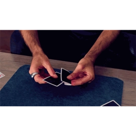 The Blue Crown Mini Series: Diffuze by Ivan Ang - DVD