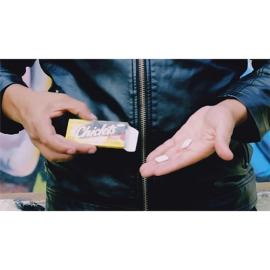 Got Chiclets? (Gimmick and Online Instructions) by Magik Time and Alex Aparicio presented by Mago Nox 