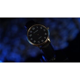 Infinity Watch V3 - Gold Case Black Dial / PEN Version (Gimmick and Online Instructions) by Bluether Magic