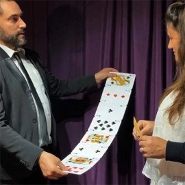 Perfect Triumph JUMBO (Gimmicks and Online Instructions) by Federico Poeymiro