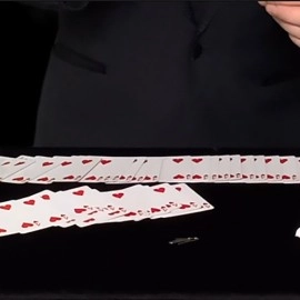 Lucky Strike (Gimmicks and Online Instructions) by Wayne Dobson