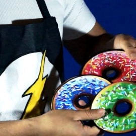 BURNT DONUTS (Gimmicks and Online Instructions) by Mago Flash