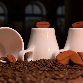 VULPINE Creations - Amazing Coffee Cups and Beans (Gimmicks and Online Instructions) by Adam Wilber