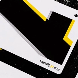 Spielkarten AvH: Typographic Playing Cards by Luke Wadey