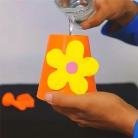 COMEDY WATERING CAN (Gimmicks and Online Instructions) by Mago Flash