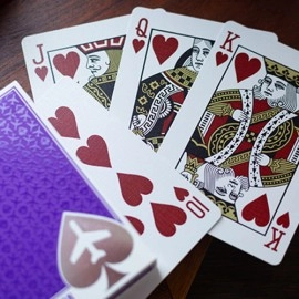 Spielkarten Lounge Edition in Passenger Purple by Jetsetter Playing Cards
