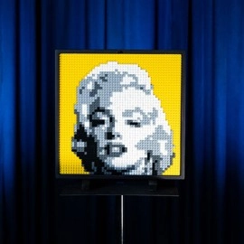 LEGO FRAME by Gustavo Sereno and Gee Magic