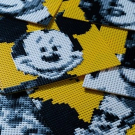 LEGO FRAME by Gustavo Sereno and Gee Magic