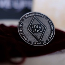 The Token of Life (Gimmicks and Online Instructions) by Luca Volpe, Paul McCaig and Alan Wong