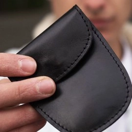 Purse (Gimmick and Online Instructions) by Vernet Magic