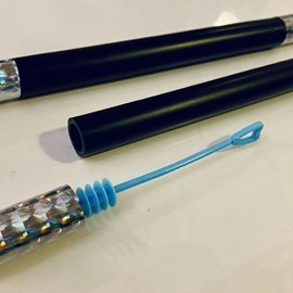 BUBBLE WAND (Gimmick and Online Instructions) by Alan Wong