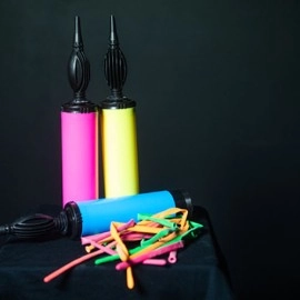 SUPER GAG BALLOON PUMP (Gimmicks and Online Instructions) by Mago Flash