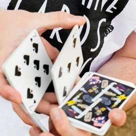 Spielkarten Fontaine: Guess Stickers Playing Cards
