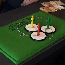 Double Down (Gimmicks and Online Instructions) by Leo Smetsers