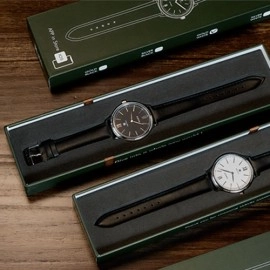 IARVEL WATCH by Iarvel Magic and Bluether Magic - White/Silver