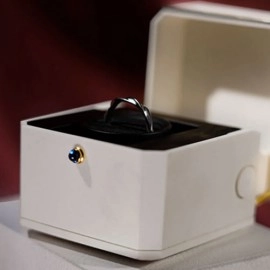 Magic Ring Box (White) by TCC