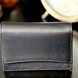 The Lookout Wallet 2.0 by Paul Carnazzo
