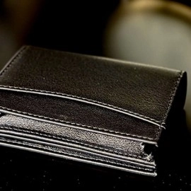 The Lookout Wallet 2.0 by Paul Carnazzo