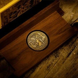 Spielkarten Halidom Deluxe Wooden Box Set by Ark Playing Cards