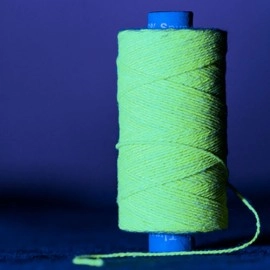 WGM UV GLOW GYPSY THREAD GREEN REFILL SPOOL by Murphy's Magic