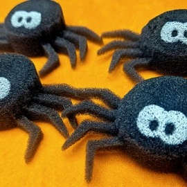 Super Sponge Spiders Sponge Ball Set
